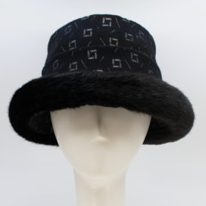Black Beauty: Stella - Square/Sochi (Faux Fur)