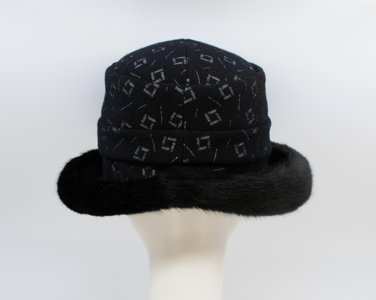Black Beauty: Stella - Square/Sochi (Faux Fur) (Back View)