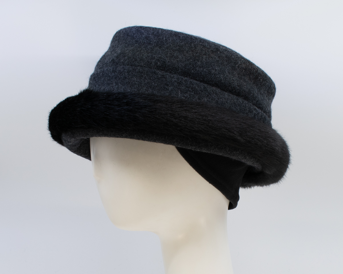 Boiled Wool: Stella - Heather Grey/Sochi (Faux Fur) (Side View Ear Cuff)
