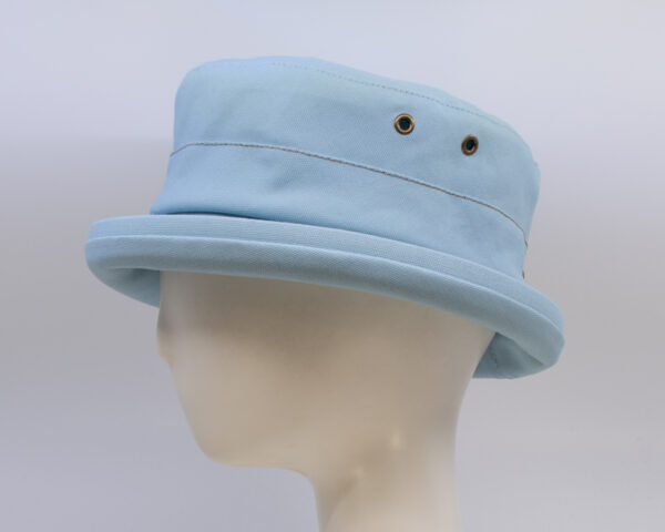 Lake Country: Chelsea - Light Blue (Side View)
