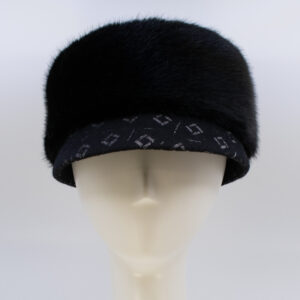 Black & Grey: Trapper Jane - Square/Sochi (Faux Fur)