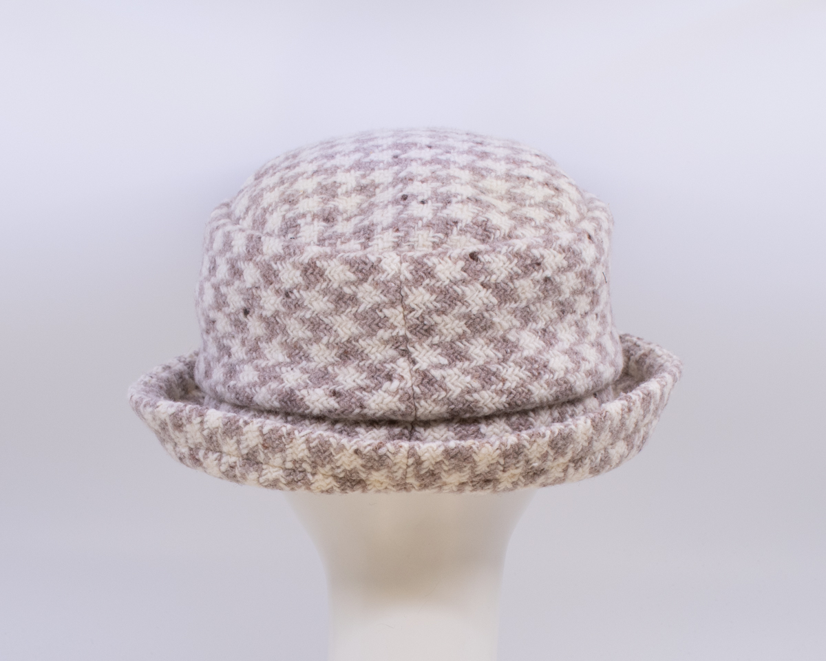 Neutral Zone: Chelsea - Fig (Back View)