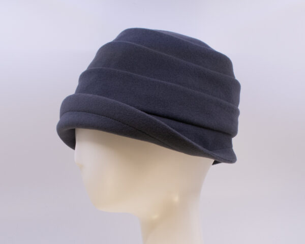 Wool Classic: Beatrice (Cashmere) - Asphalt (Side View)