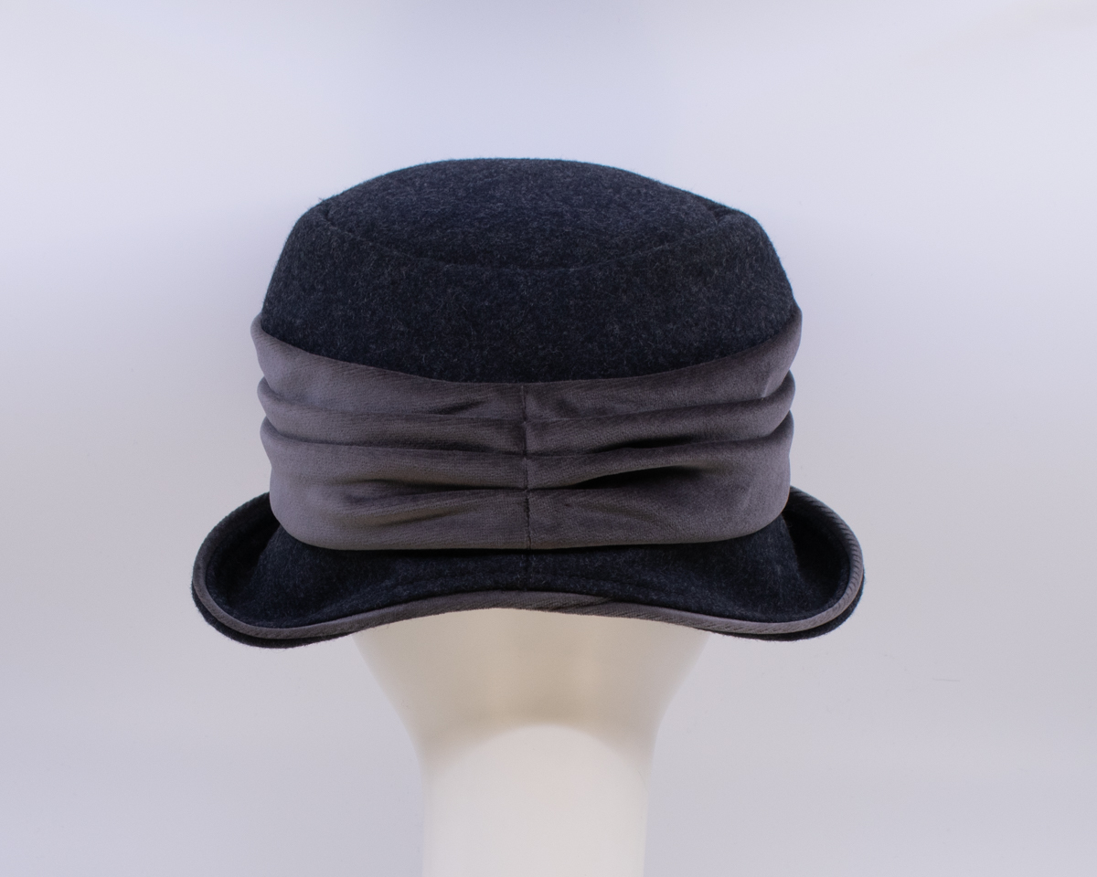 Wool Classic: Jeanette (Velvet) - Midnight/Grey (Back View)