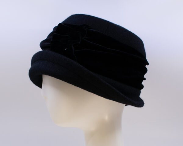 Boiled Wool: Jeanette - Black/Black (Velvet) (Side View)