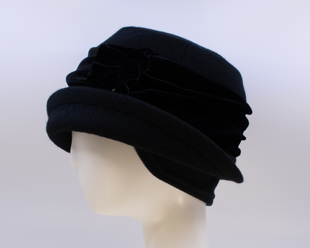 Boiled Wool: Jeanette - Black/Black (Velvet) (Side View) (Ear Cuff)