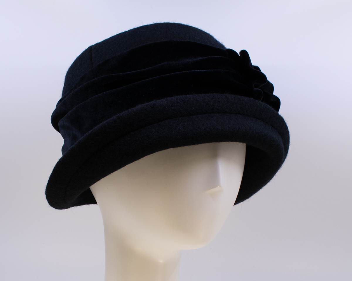 Boiled Wool: Jeanette - Black/Black (Velvet) (Side View 2)