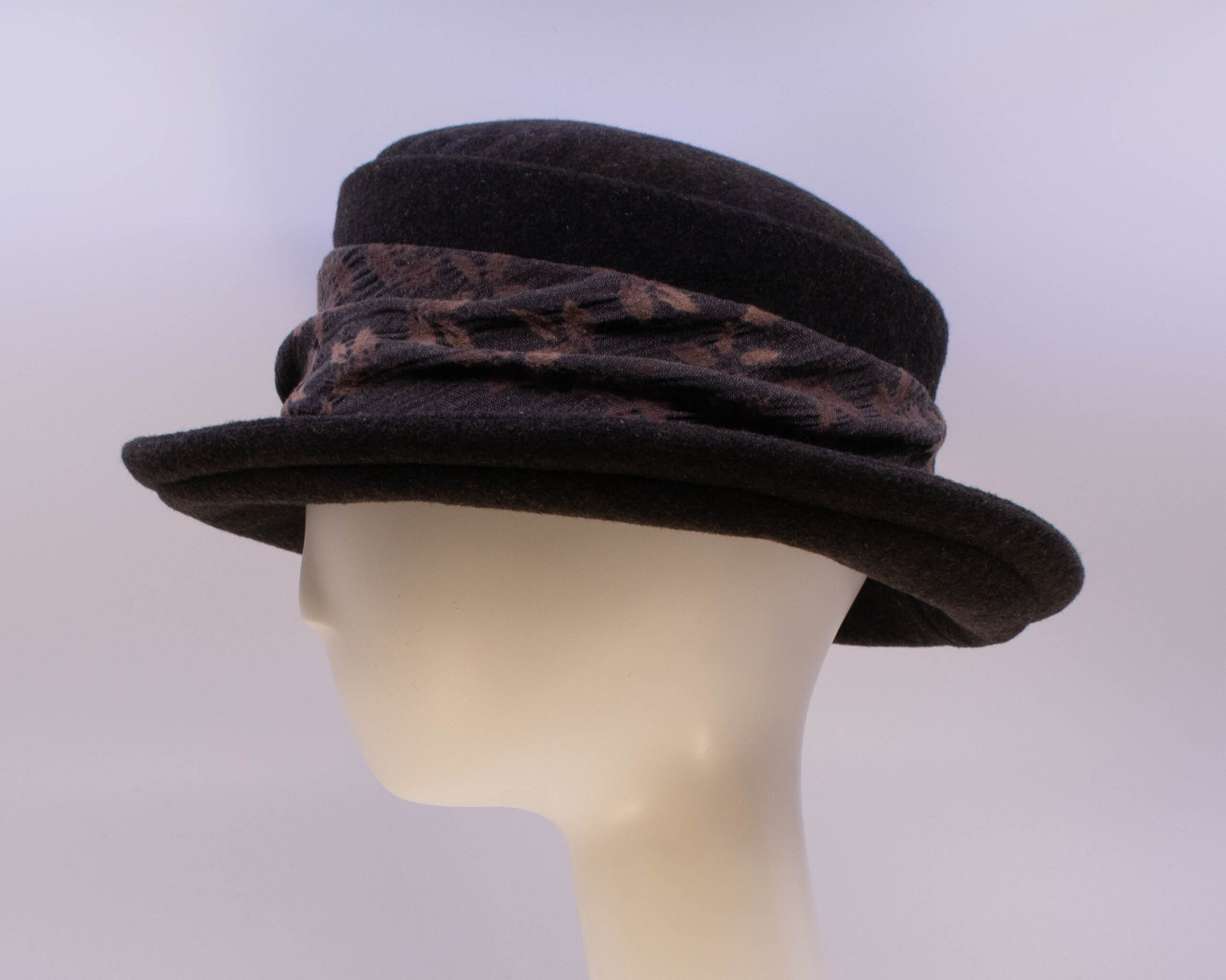Wool Classic: Claudia - Moro/Leaf (Side View)