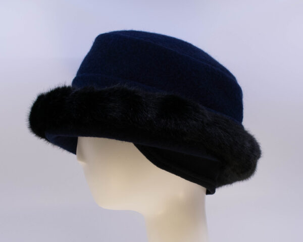 Boiled Wool: Stella - Navy/Sochi (Faux Fur) (Side View Ear Cuff)