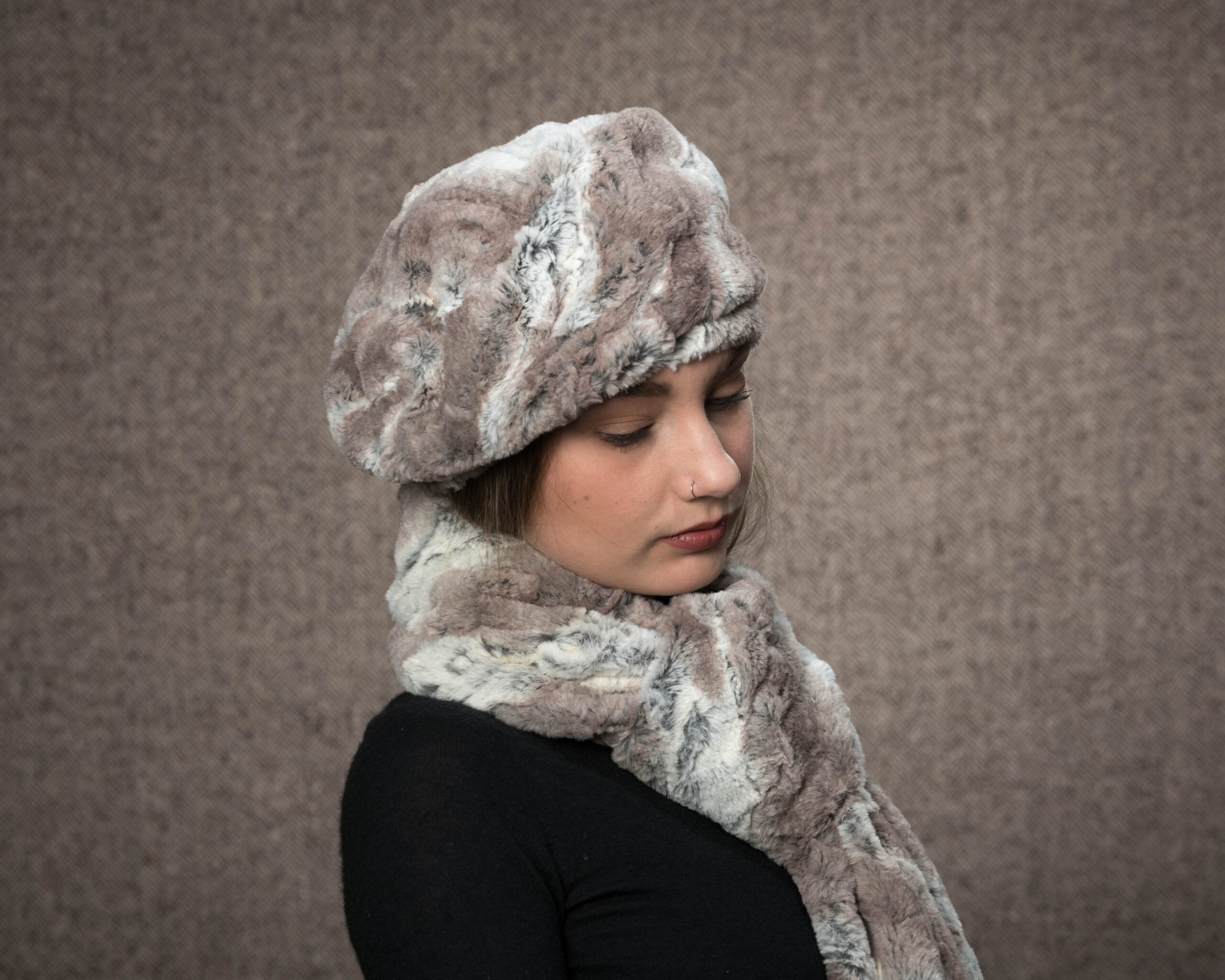 Tundra: Coco & Scarf Faux 2