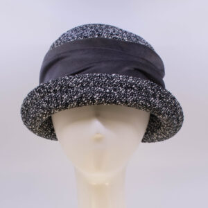 Tweeds: Jeanette (Velvet) - Black/Grey