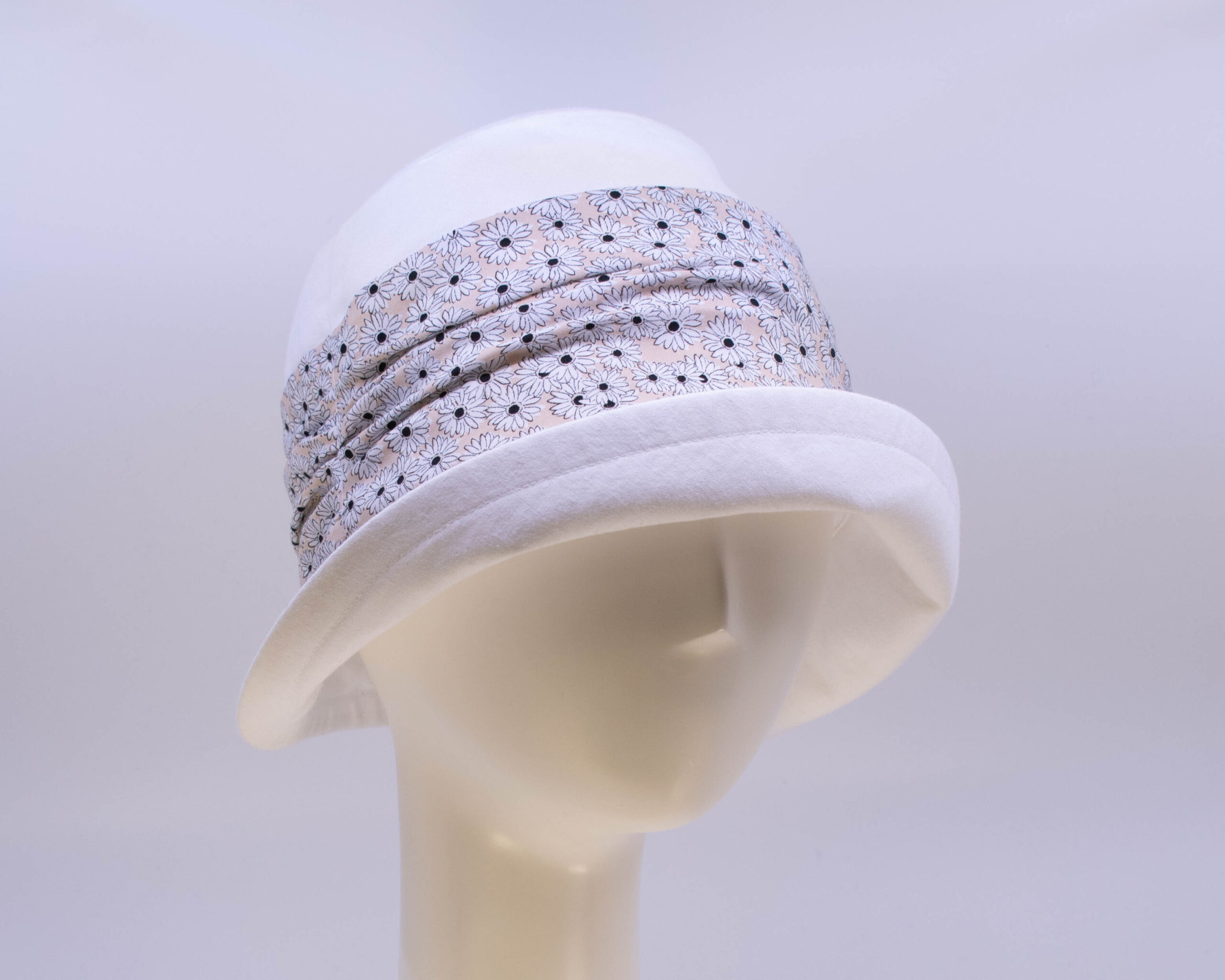 Chambray: Jeanette - White/Daisy (Side View 2)