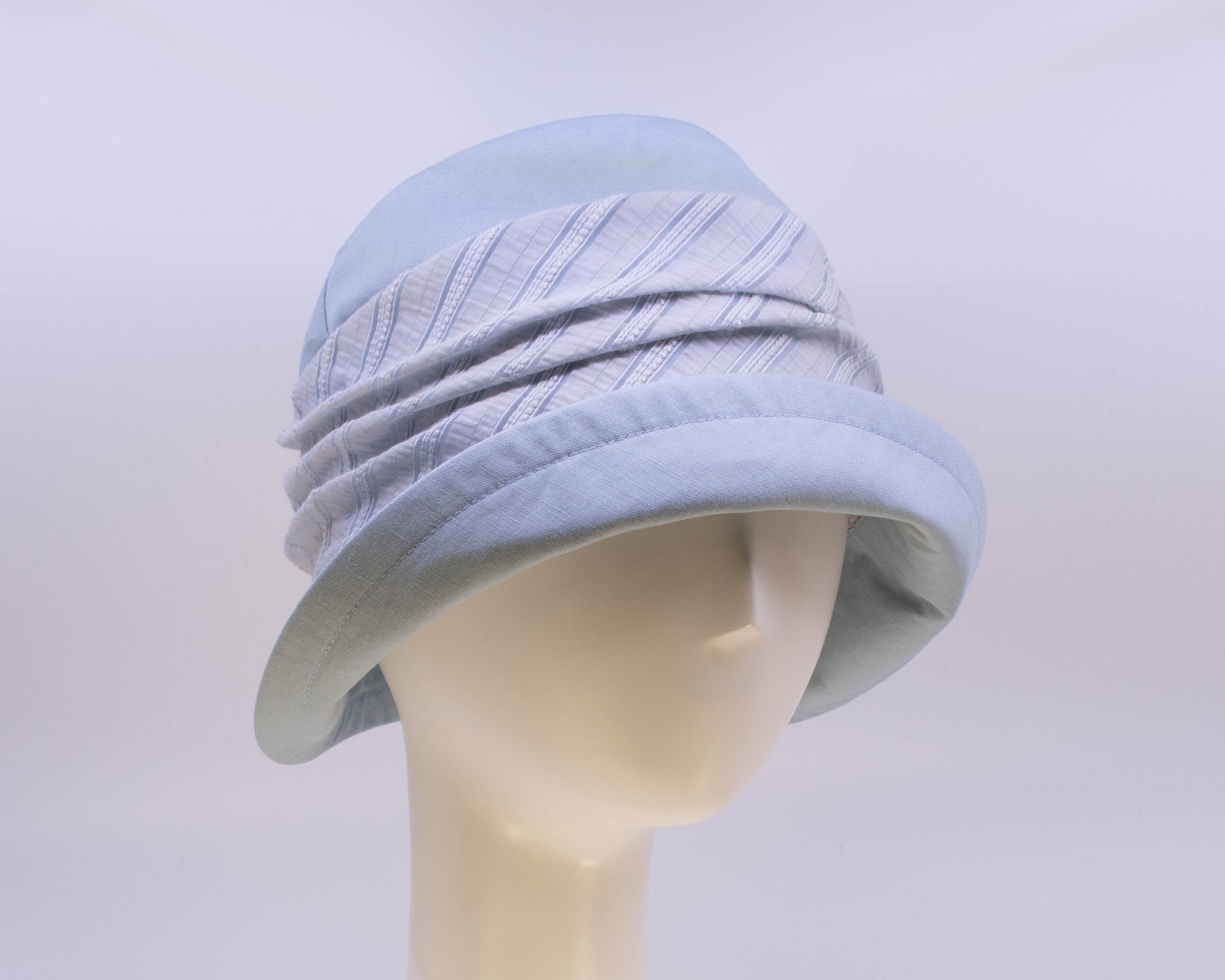 Gabriola: Jeanette - Aqua/Stripe (Side View 2)