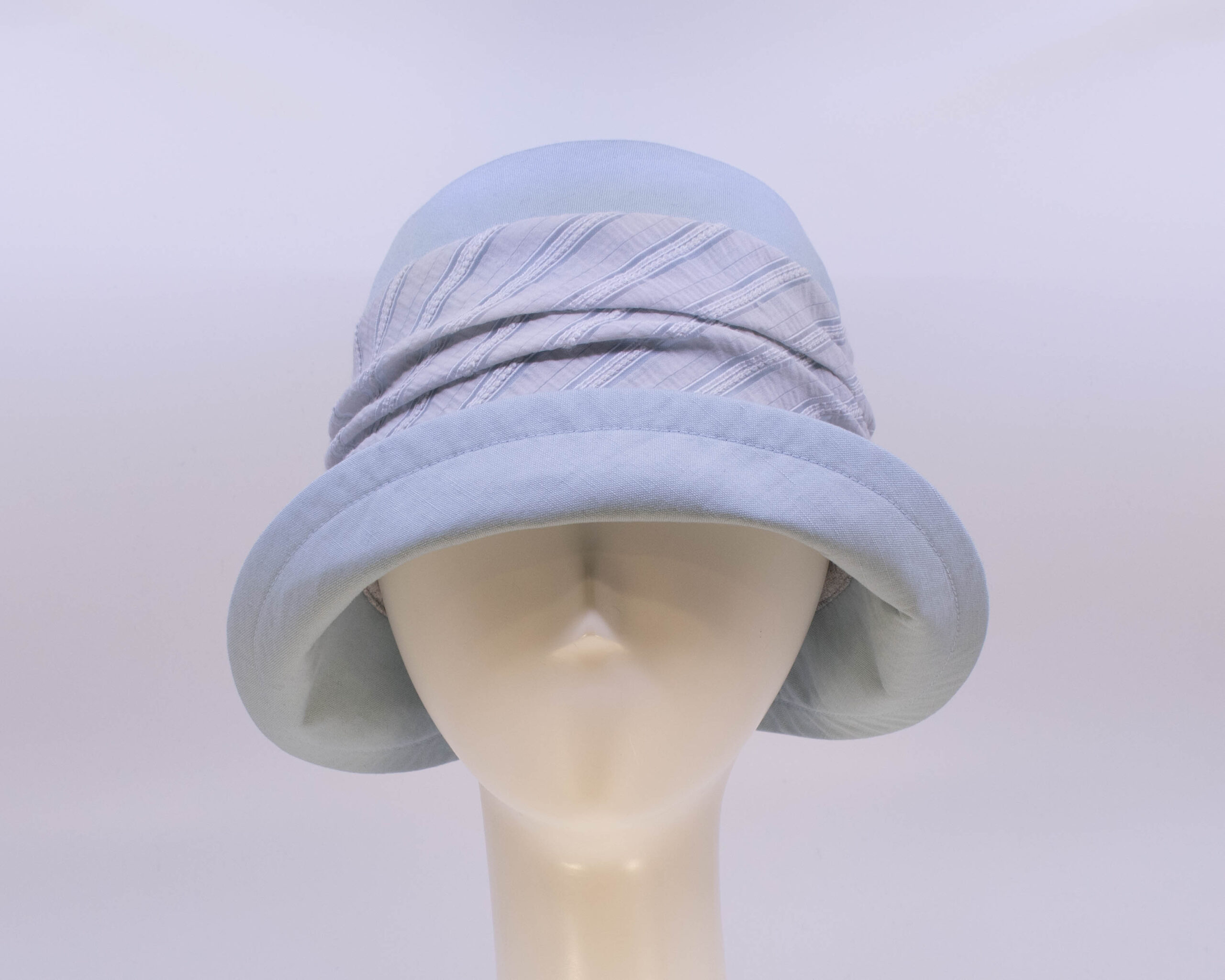 Gabriola: Jeanette - Aqua/Stripe