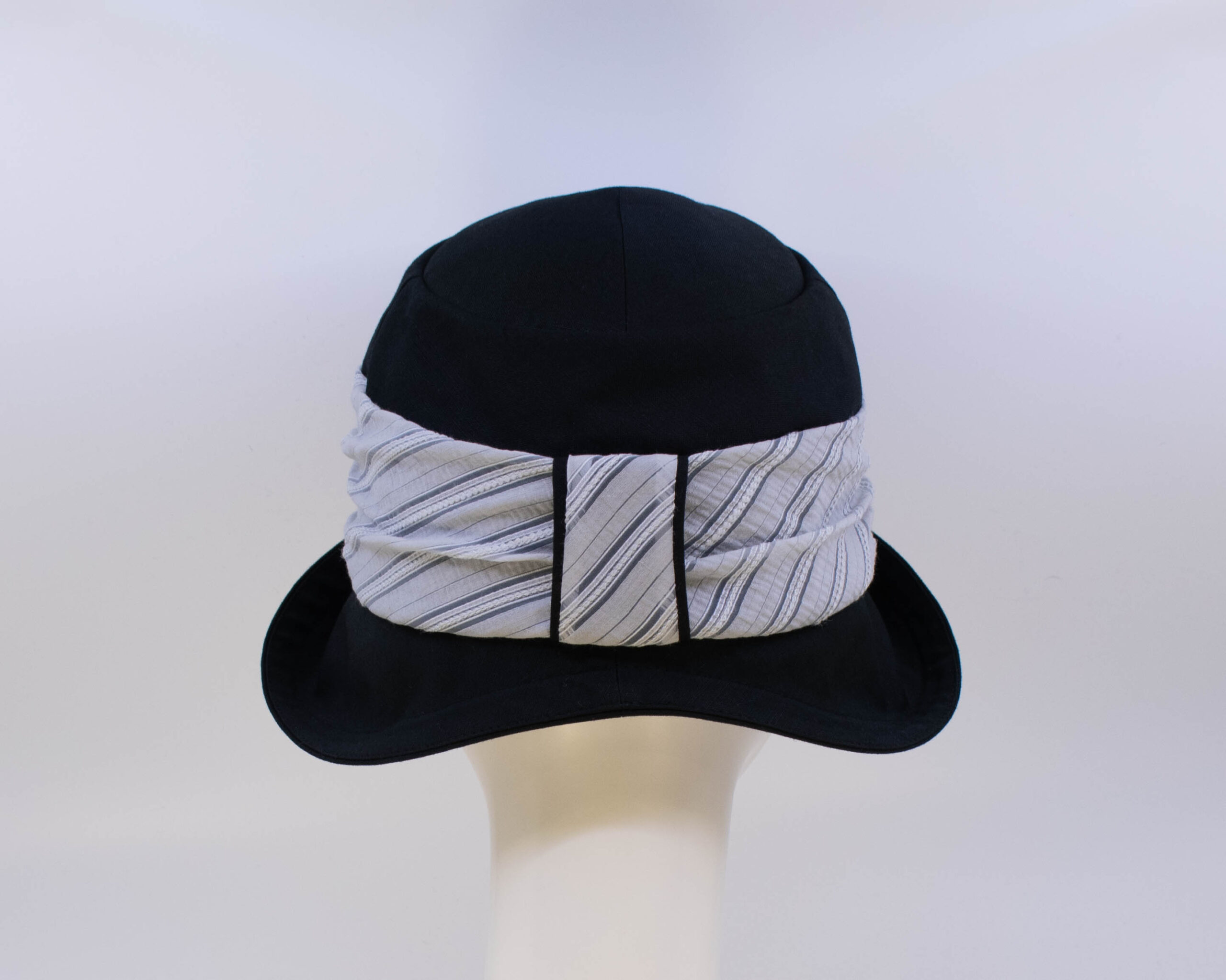 Gabriola: Jeanette - Black/Stripe (Back View)