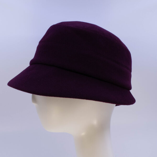 Wool Classic: Kaitlin - Maroon (Side View)