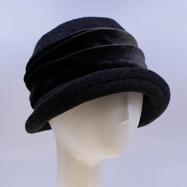 Boiled Wool: Jeanette (Velvet) - Moro Brown/Brown (Side View 2)