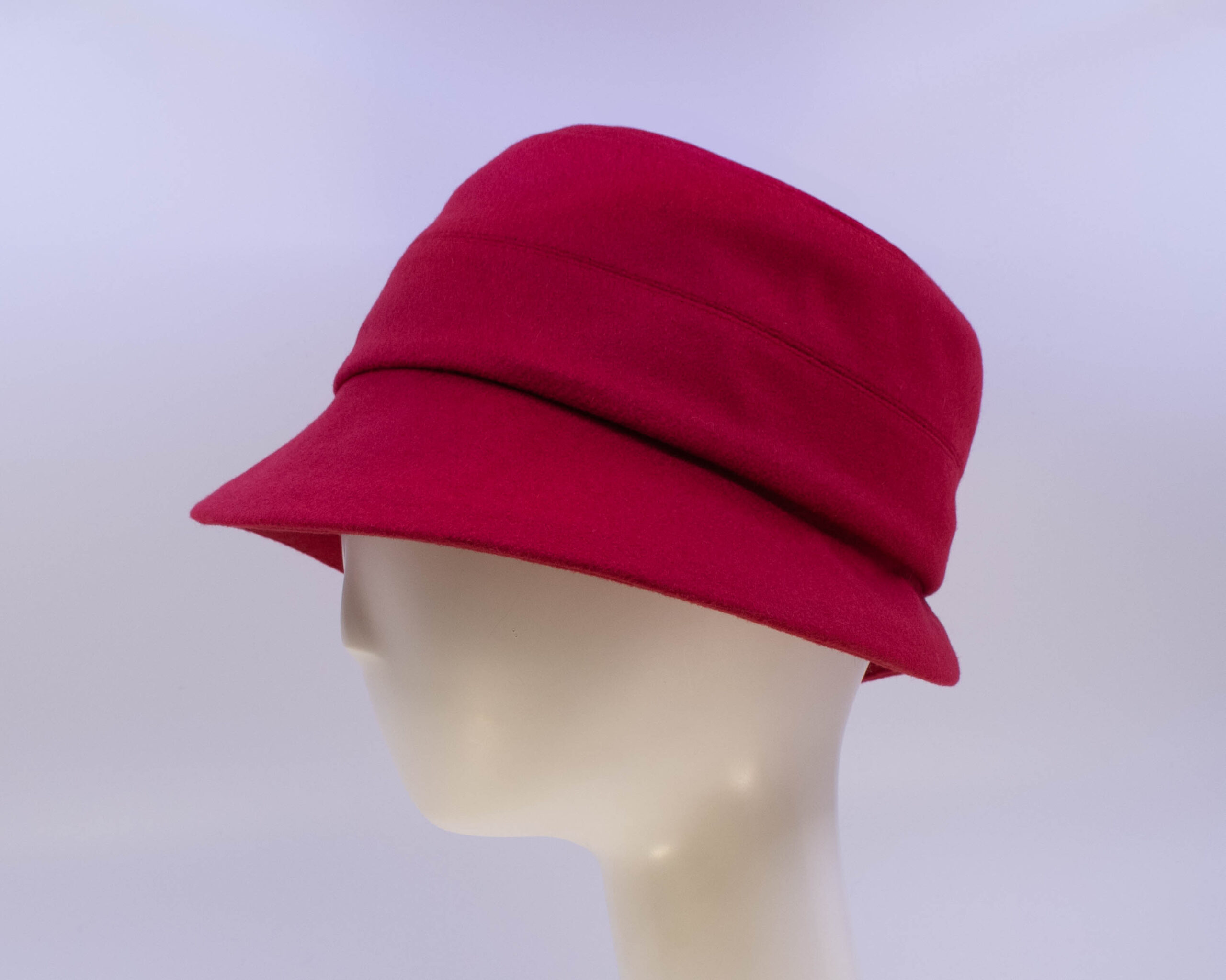 Wool Classic: Kaitlin - Red (Side View)