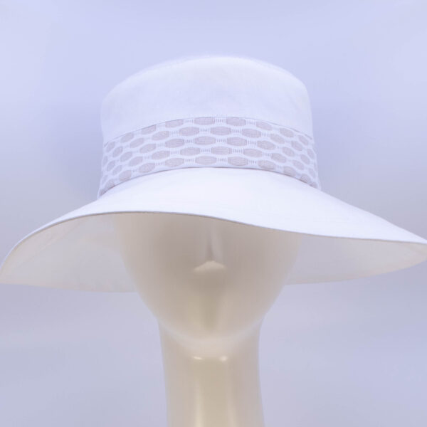 Gabriola: Isabella - White/Gold