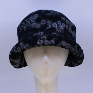 Black & Grey: Jeanette - Floral