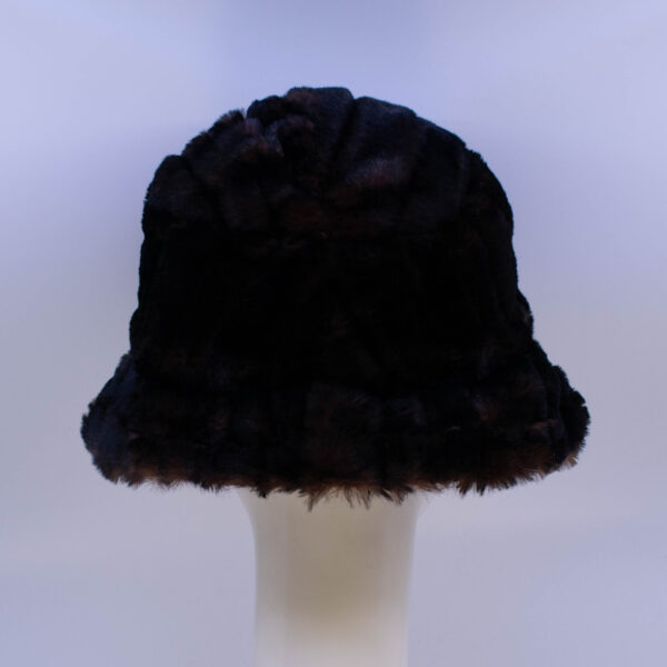 Tundra: Avery - Cherry Cola (Back View)