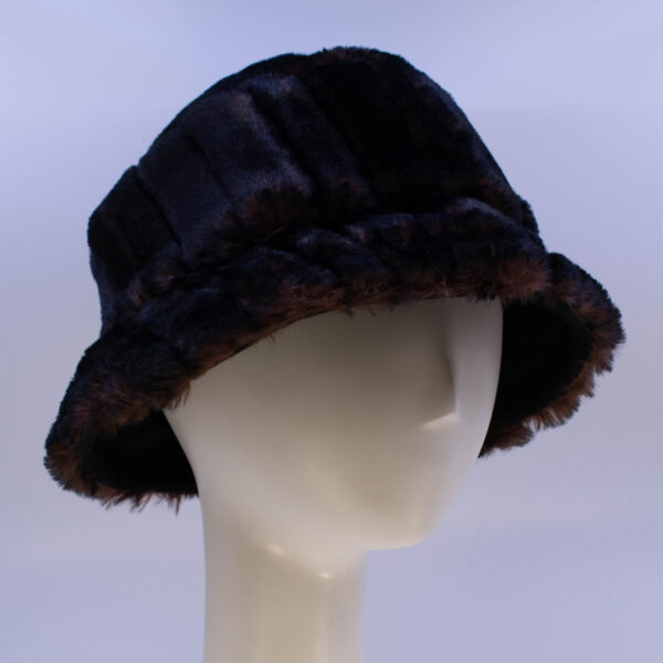 Tundra: Avery - Cherry Cola (Side View 2)