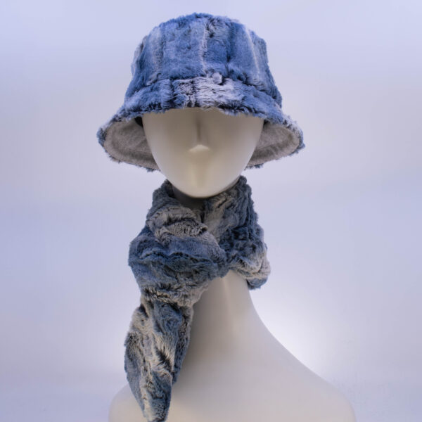 Tundra: Avery & Scarf - Denim