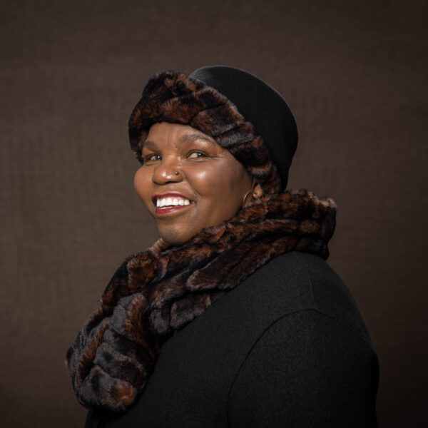 Tundra: Lauren & Scarf - Cherry Cola 2