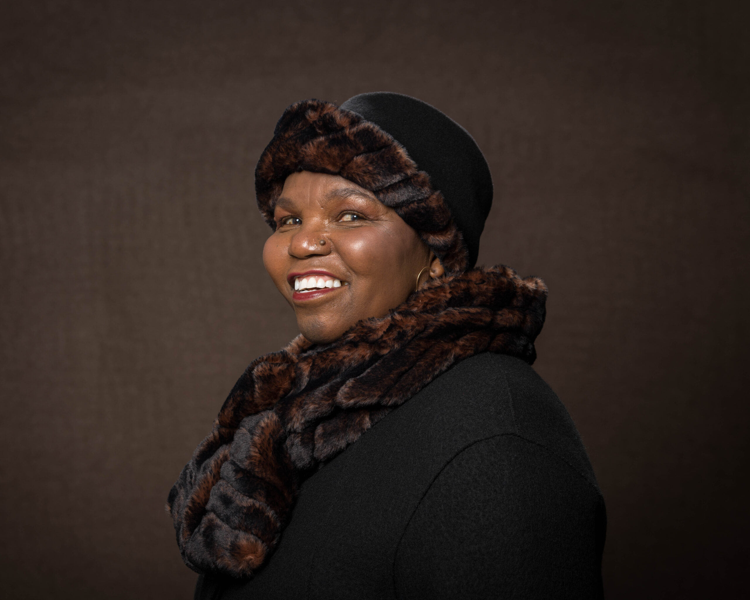 Tundra: Lauren & Scarf - Cherry Cola 2