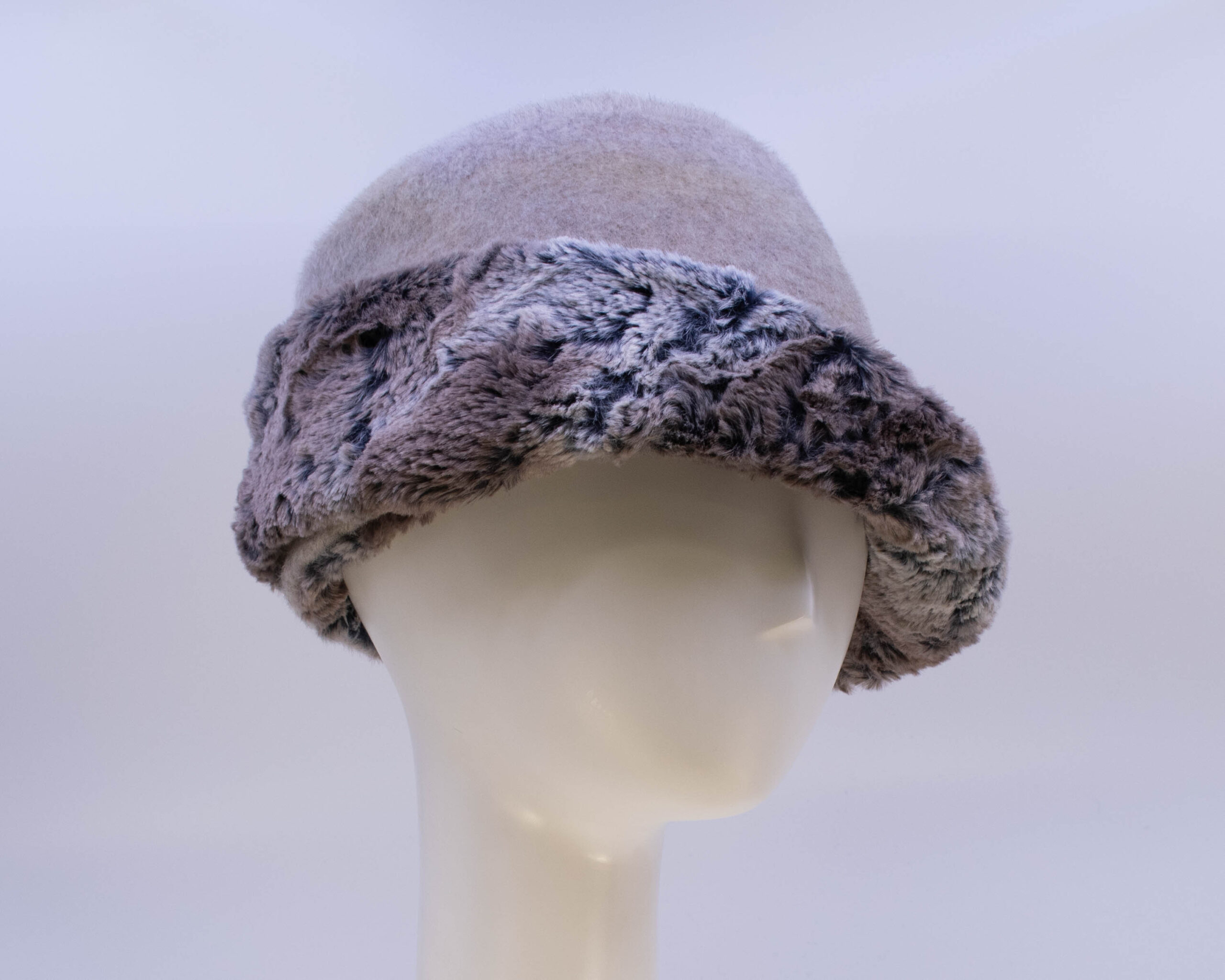 Tundra: Lauren - Sand/Mountain Fox (Side View 2)