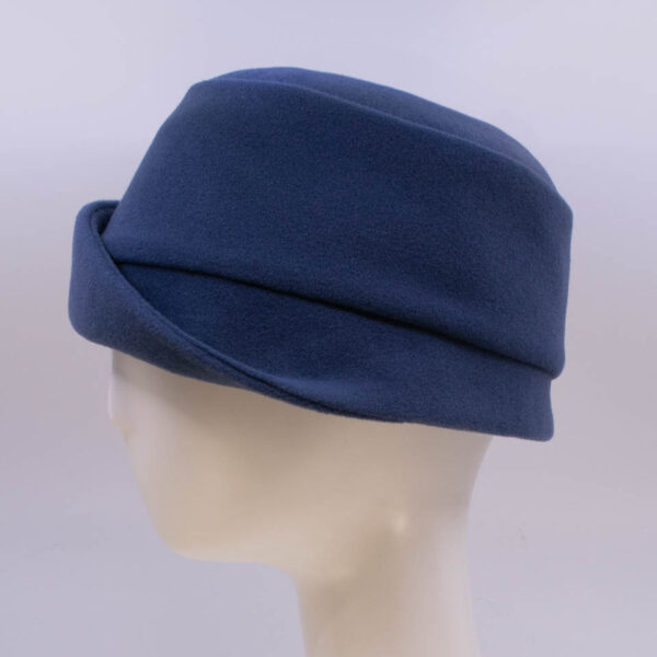 Wool Classic: Lauren (Cashmere) - Blue (Side View)