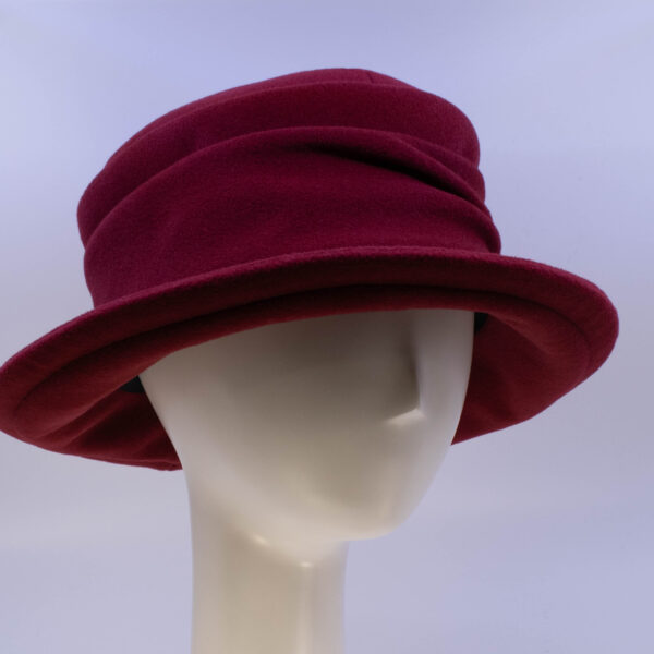 Wool Classic: Miranda (Cashmere) - Cayenne Rose (Side View 2)
