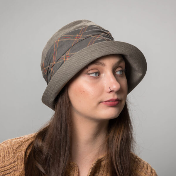 Neutrals: Jeanette